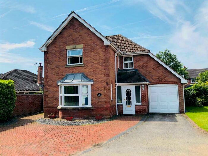 3 Bedroom House To Rent In Lichfield Lane, Mansfield, NG18