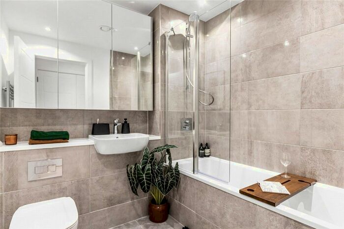 2 Bedroom Flat For Sale In Gallions Place, Cargo House, Royal Albert Wharf, E16