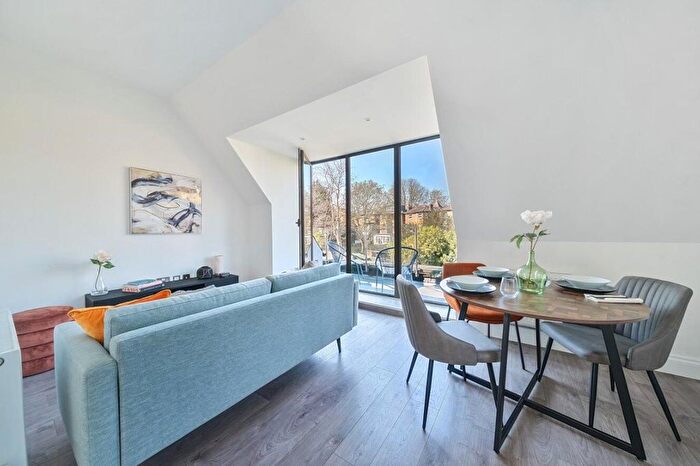 1 Bedroom Flat To Rent In Church Rise, London, SE23