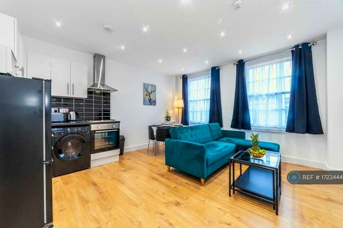 1 Bedroom Flat To Rent In Denmark Hill, London, SE5