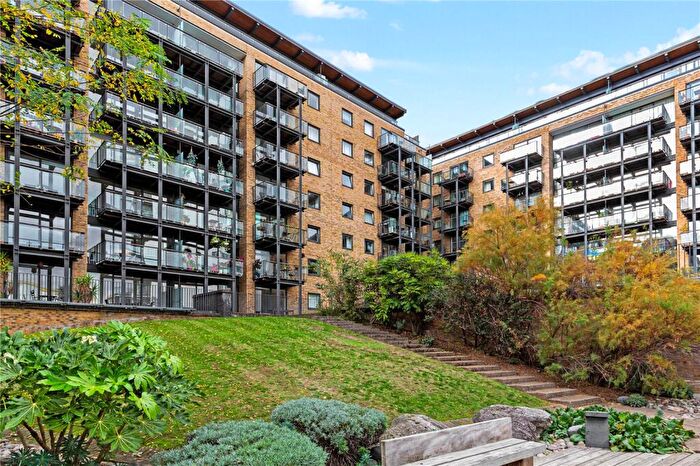 2 Bedroom Apartment To Rent In Limehouse Basin, E14