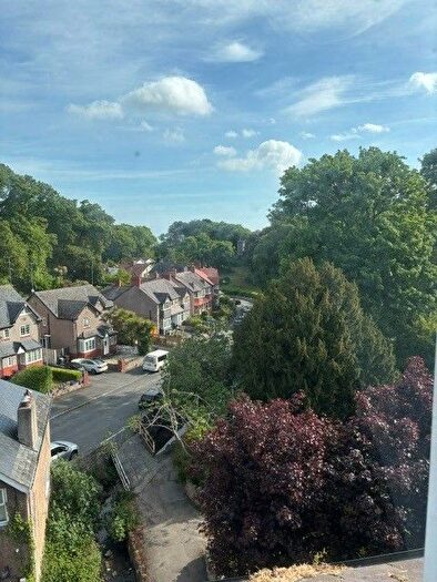 3 Bedroom Maisonette To Rent In Abergele Road, Colwyn Bay, LL29