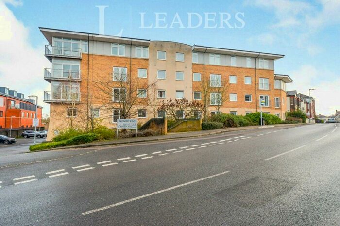 2 Bedroom Flat To Rent In Centurion Court, AL1