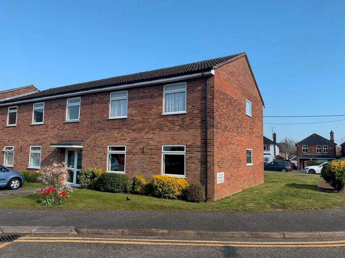 2 Bedroom Flat To Rent In Shortridge Court, Witham, CM8