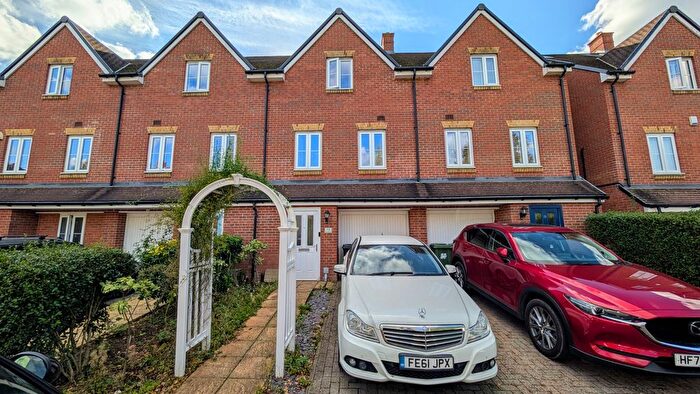 4 Bedroom Property To Rent In Three Valleys Way, Bushey, WD23