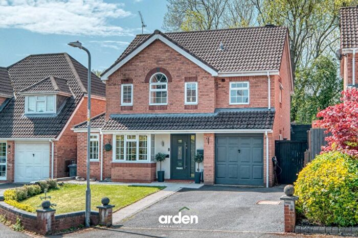 4 Bedroom Detached House For Sale In Moorcroft Close, Redditch, B97
