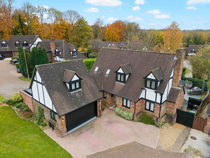 5 Bedroom Detached House For Sale In Heritage Park, Hatch Warren, RG22