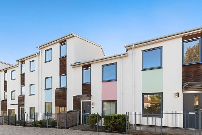 2 Bedroom Terraced House To Rent In Potter Mews, Colchester, CO4