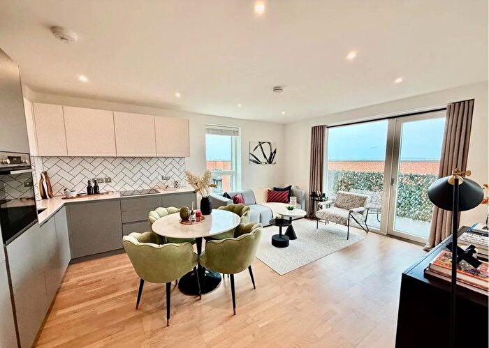 2 Bedroom Flat For Sale In Edwin House, Accolade Avenue, Southall, Greater London, UB1