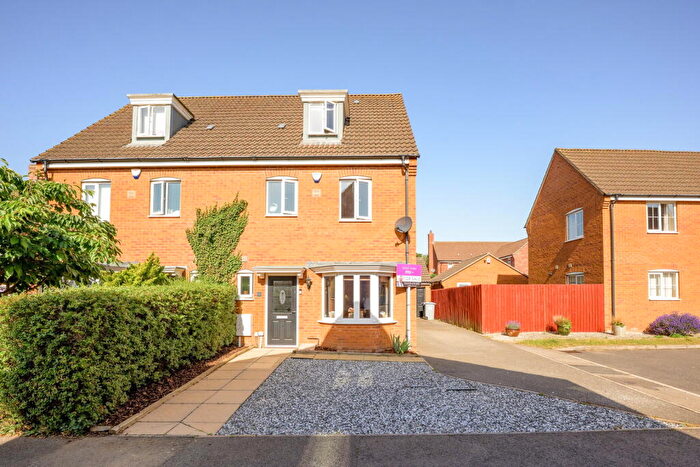 4 Bedroom Semi-Detached House For Sale In Thorneydene Gardens In Grantham, NG31