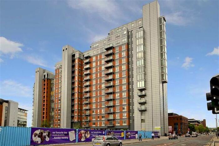 2 Bedroom Flat To Rent In West Point, Wellington Street, Leeds, LS1