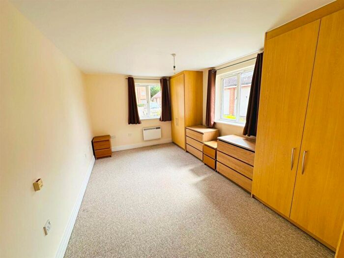 2 Bedroom Apartment To Rent In Crane Mead, SG12