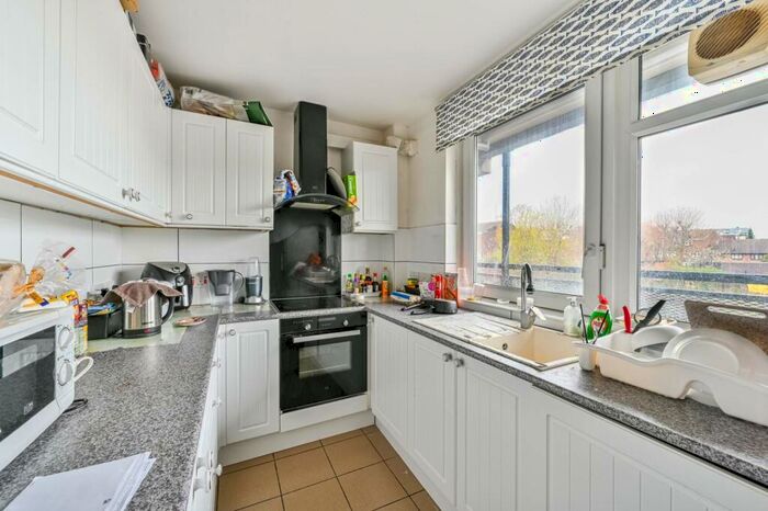 1 Bedroom Flat To Rent In Cropley Street, Islington, London, N1