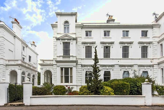 Studio To Rent In Portland Terrace, The Green, Richmond TW9