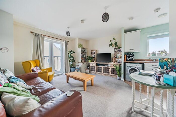 2 Bedroom Apartment For Sale In Greenfield Road, Keynsham, Bristol, BS31