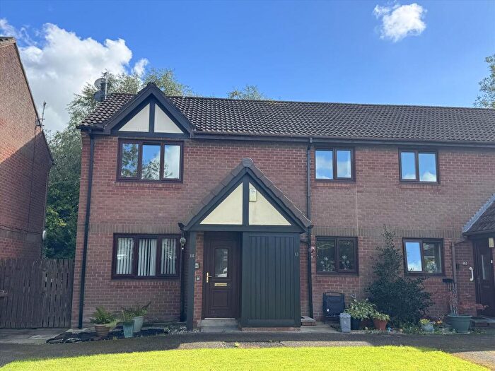 2 Bedroom Flat For Sale In Brook Croft, Ingol, Preston, PR2