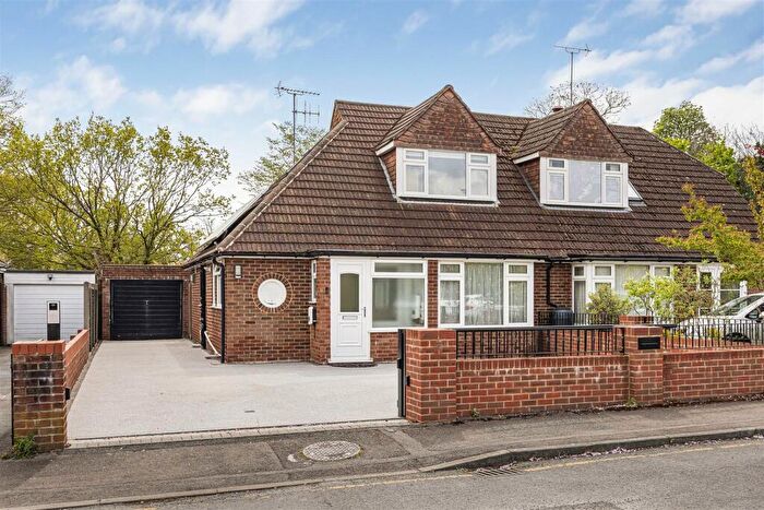 3 Bedroom Semi Detached House For Sale In Egerton Road, Reading, RG2