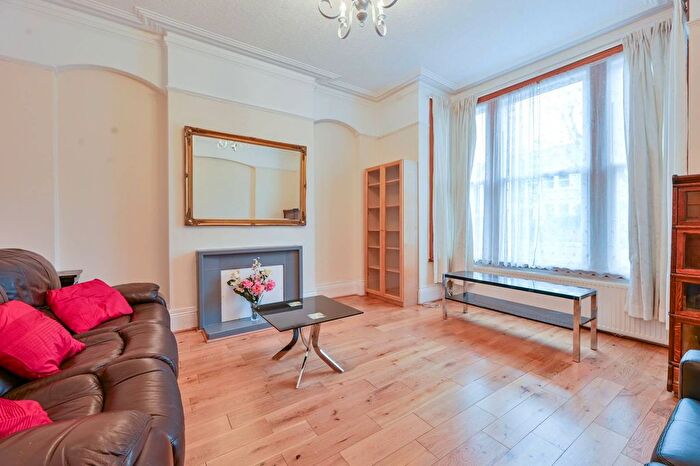 4 Bedroom Property To Rent In Waldeck Road, West Ealing, London, W13