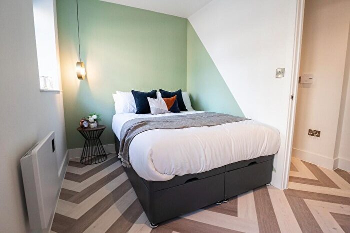 1 Bedroom Apartment To Rent In Duke Street, Manchester, Greater Manchester, M3