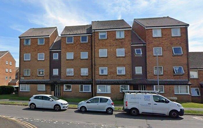 2 Bedroom Flat For Sale In Flat, Balcombe Road, Peacehaven, East Sussex, BN10