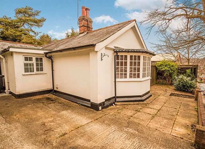 2 Bedroom Detached Bungalow To Rent In Alma Road, Chesham, HP5
