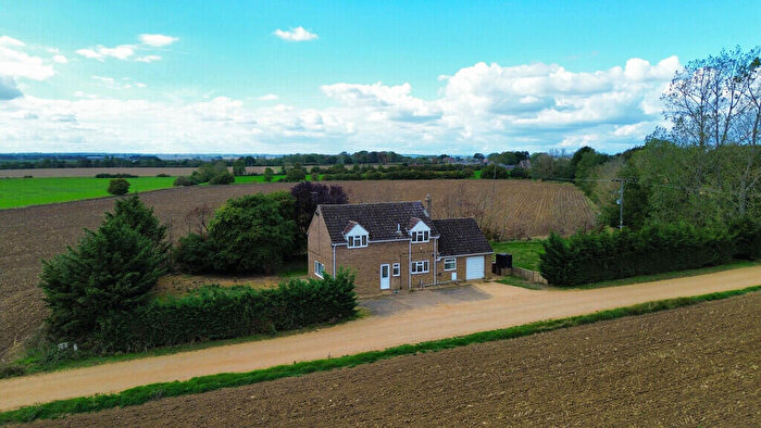 3 Bedroom Detached House For Sale In London Road, Chatteris, Cambs., PE16