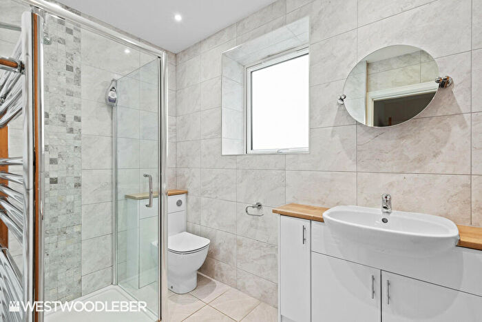 2 Bedroom Barn Conversion To Rent In Mangrove Lane, Hertford, SG13