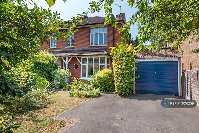 4 Bedroom Semi Detached House To Rent In Wandle Road, Morden, SM4
