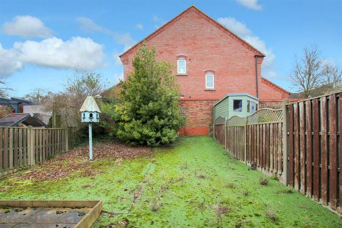2 Bedroom Semi-Detached Bungalow For Sale In Hart Drive, Measham, Swadlincote, DE12
