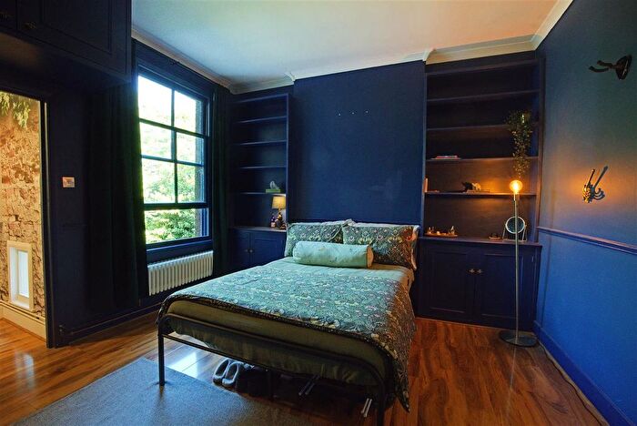 Studio To Rent In Avondale Road, South Croydon, CR2