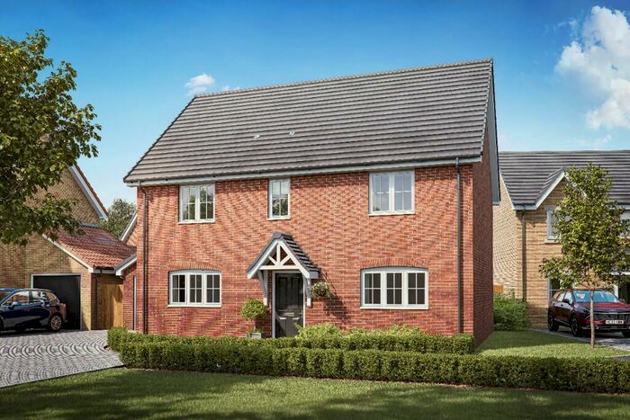 4 Bedroom Detached House To Rent In Chesterwell, Mile End, Colchester, Essex, CO4