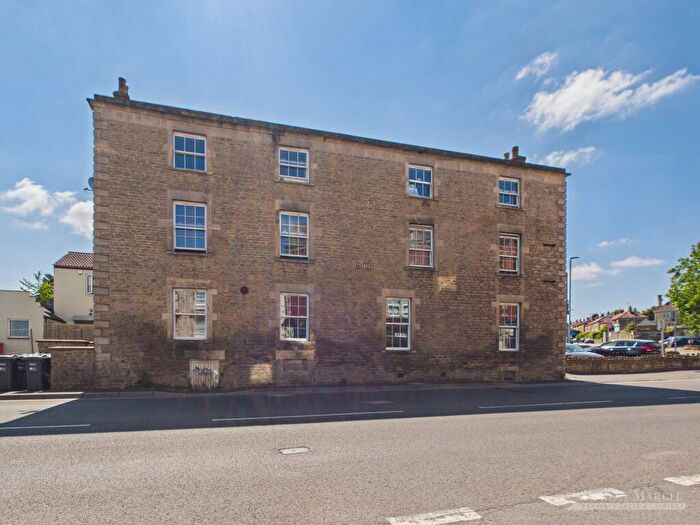 1 Bedroom Apartment For Sale In Badcox, Frome, BA11