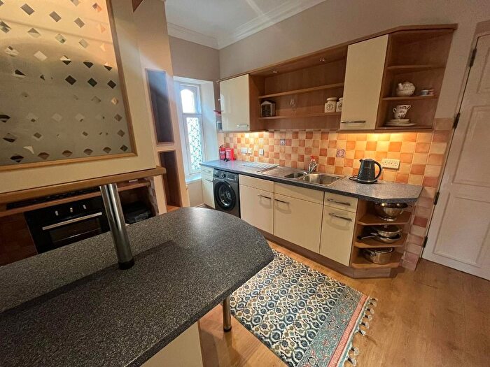3 Bedroom Detached House To Rent In Scrimgeour Place, Hilltown, Dundee, DD3