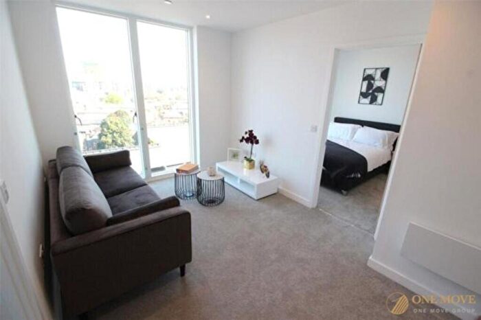 2 Bedroom Flat To Rent In Transmission House, Manchester, M4