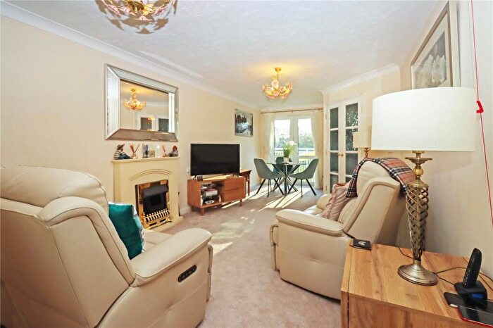 1 Bedroom Flat For Sale In Chase Court, Rectory Lane, Whickham, Newcastle Upon Tyne, NE16
