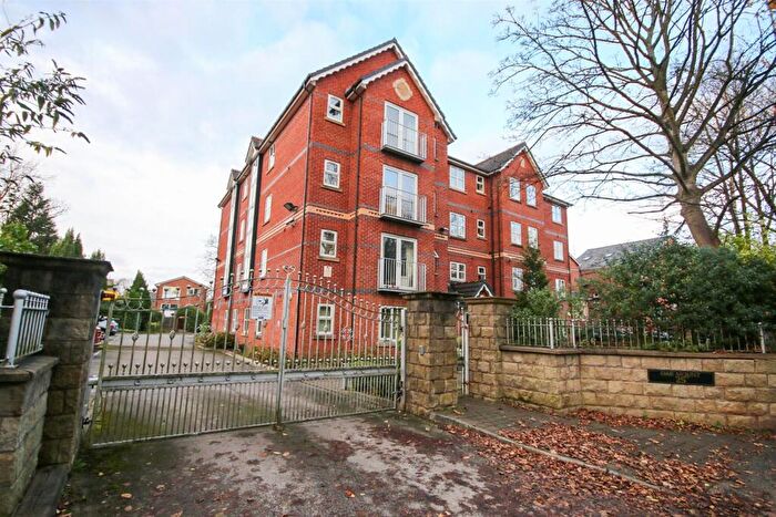 2 Bedroom Apartment For Sale In Oak Mount, Half Edge Lane, Eccles, M30