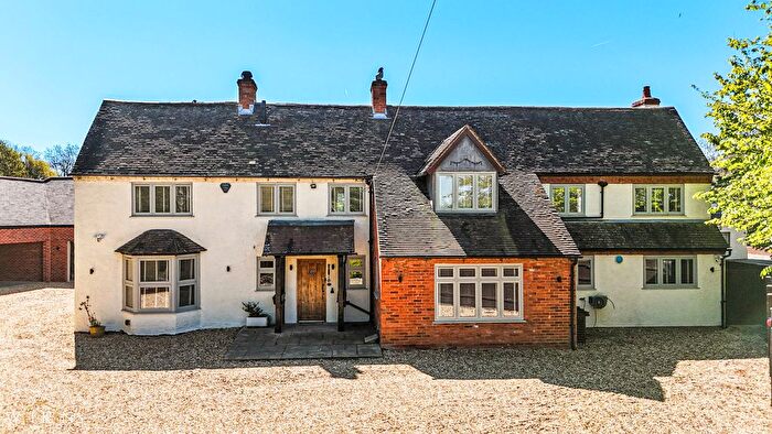 4 Bedroom Equestrian Property For Sale In Hoggrills End Lane, Nether Whitacre, B46