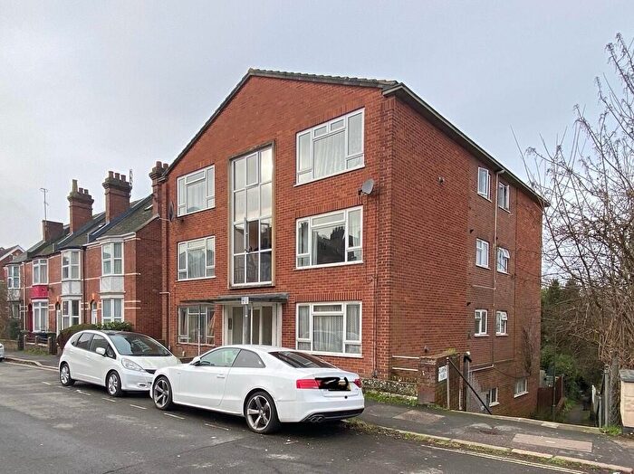 2 Bedroom Apartment For Sale In Well Street, Exeter, EX4
