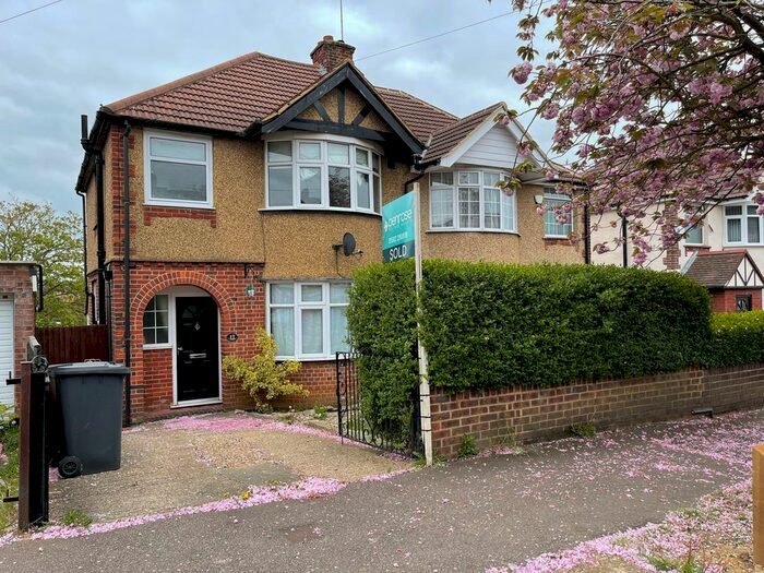 1 Bedroom Semi-Detached House To Rent In Somerset Avenue, Luton, LU2