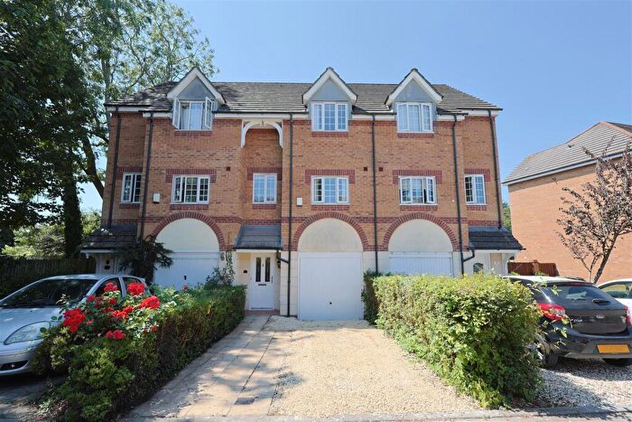 3 Bedroom Terraced House For Sale In Cave Close, Downend, Bristol, BS16