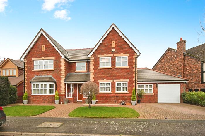 4 Bedroom Detached House For Sale In Saracen Drive, Balsall Common, Coventry, CV7
