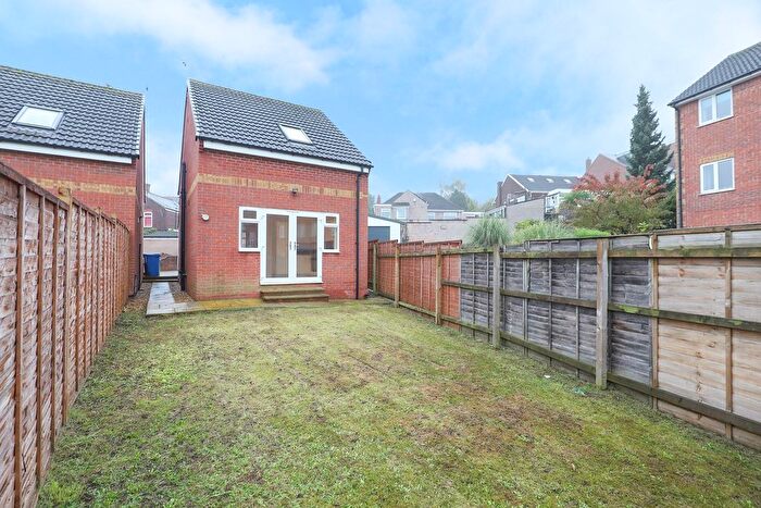 2 Bedroom Detached House For Sale In Wessex Close, Brimington, S43