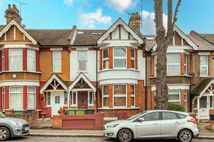 5 Bedroom Terraced House For Sale In James Lane, Leytonstone, London, E10