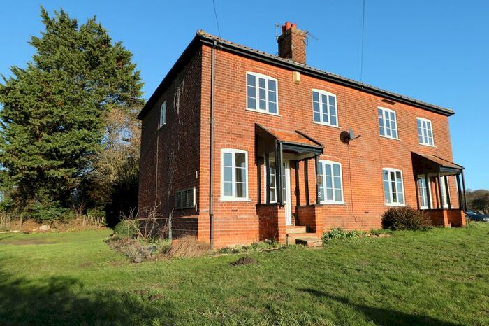 3 Bedroom Semi-Detached House To Rent In Mill Lane, Snetterton, Norwich, NR16