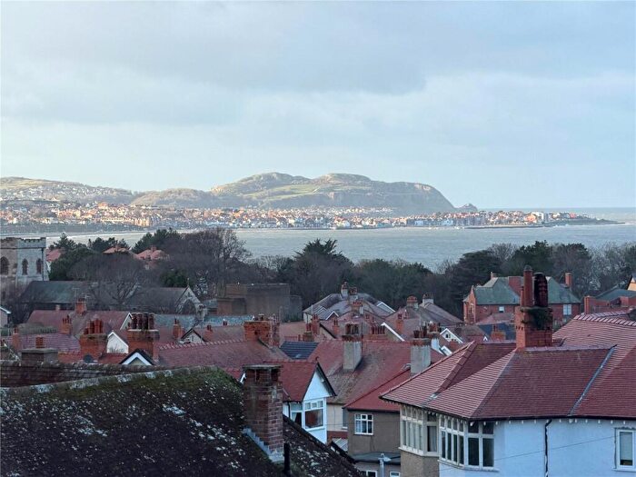 1 Bedroom Flat For Sale In Woodend Drive, Old Colwyn, Colwyn Bay, Conwy, LL29
