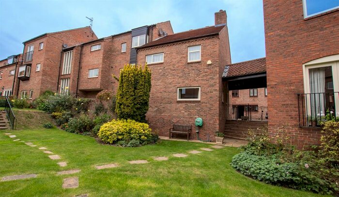 3 Bedroom Terraced House To Rent In Aldwark, York City Centre, YO1