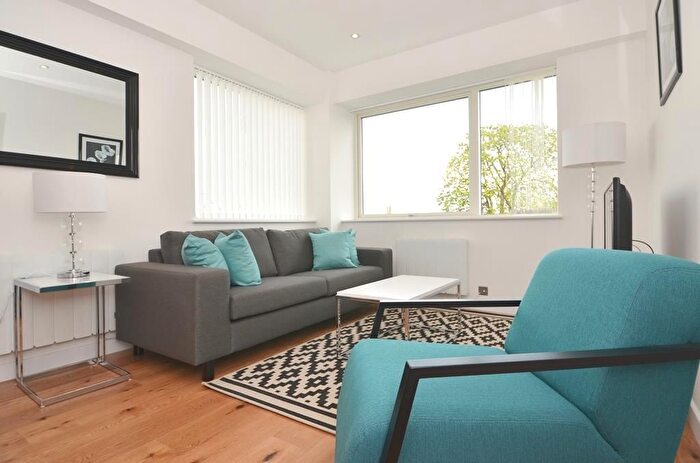 1 Bedroom Flat To Rent In Union House, Clayton Road, Hayes, UB3