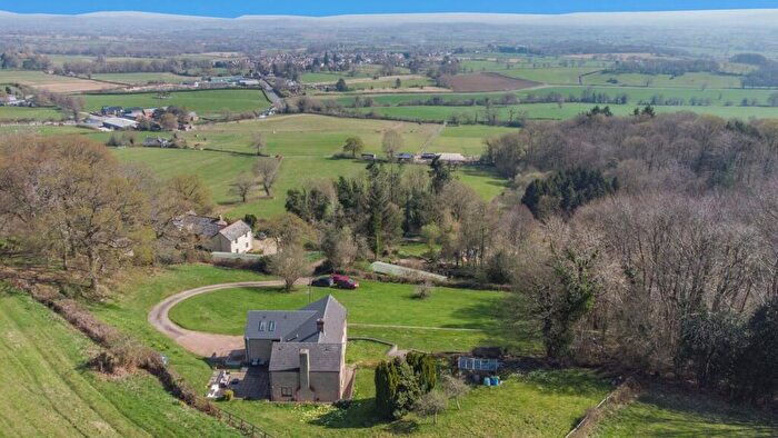 4 Bedroom Detached House For Sale In Hinders Lane, Huntley, GL19