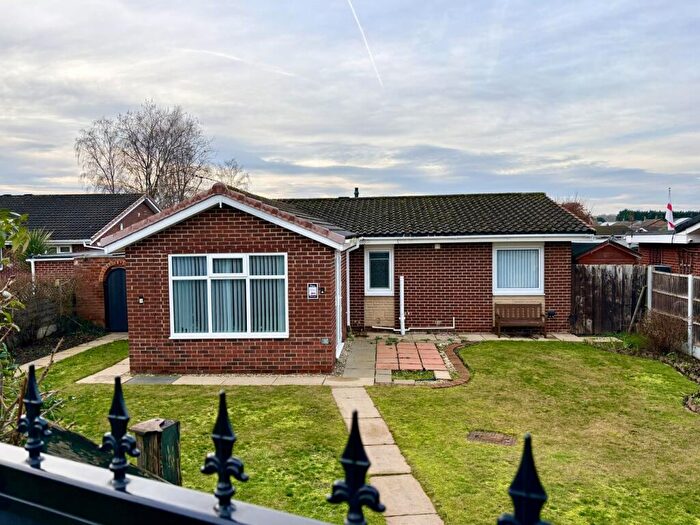3 Bedroom Bungalow For Sale In Sheep Bridge Lane, Rossington, Doncaster, DN11