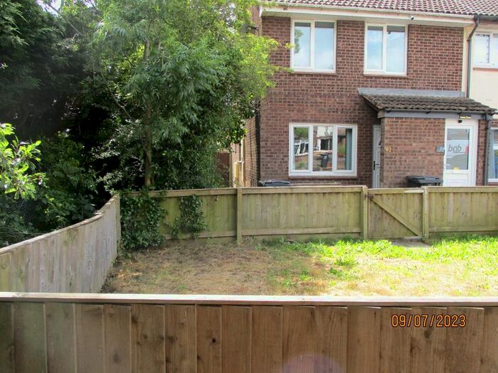 1 Bedroom Flat To Rent In Chandos Close, Grange Park, Swindon, SN5